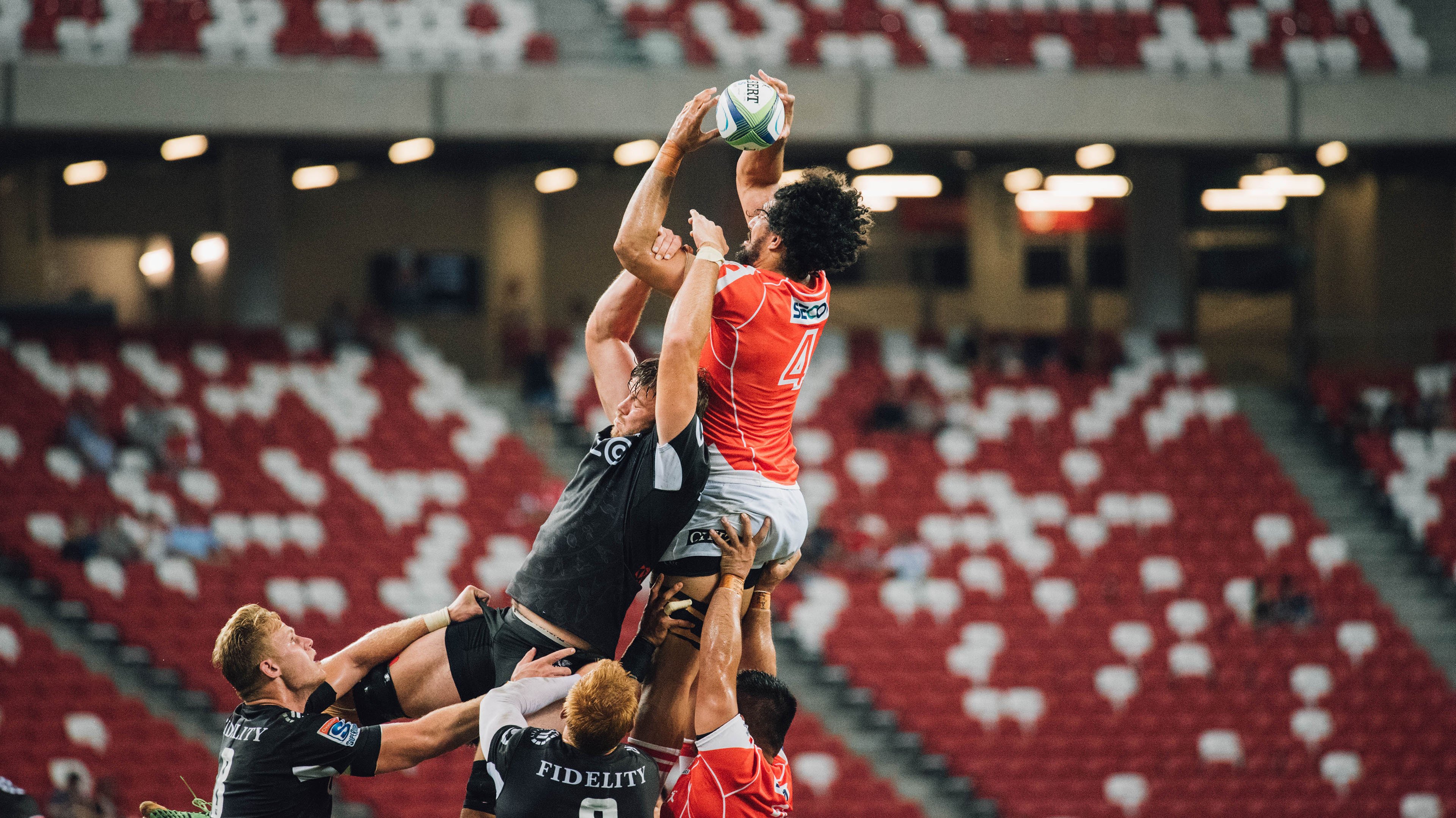 世界举重锦标赛：李雯雯抓举、挺举、总成绩再破纪录 完成连庄